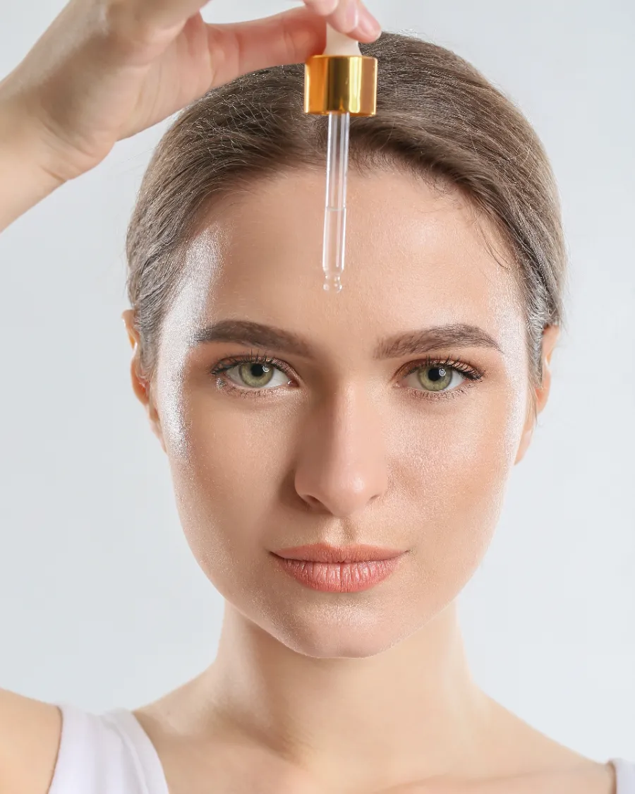 Model applying the serum